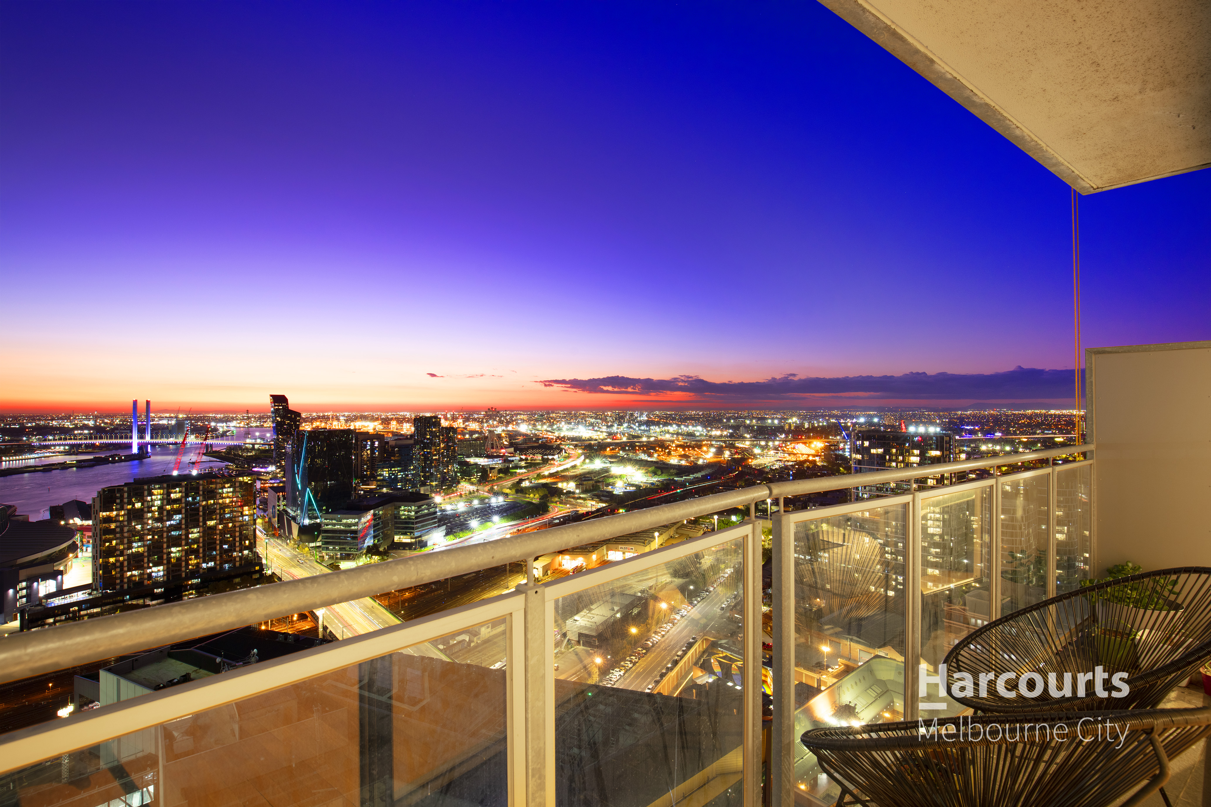 3303/288 Spencer Street, Melbourne Sold by Harcourts Melbourne City - image 2