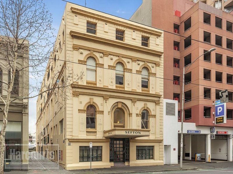 2/30 La Trobe Street, Melbourne Sold by Harcourts Melbourne City - image 2