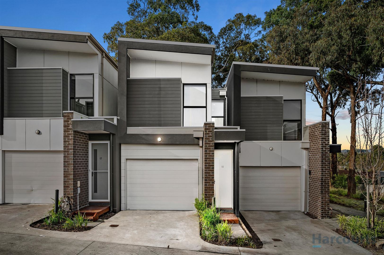 【中古】 Outside Looking Out MerchantofMenaceDetroitCityCouncil Saw this in B town yesterday 2월 비 Par 公西 - | Facebook