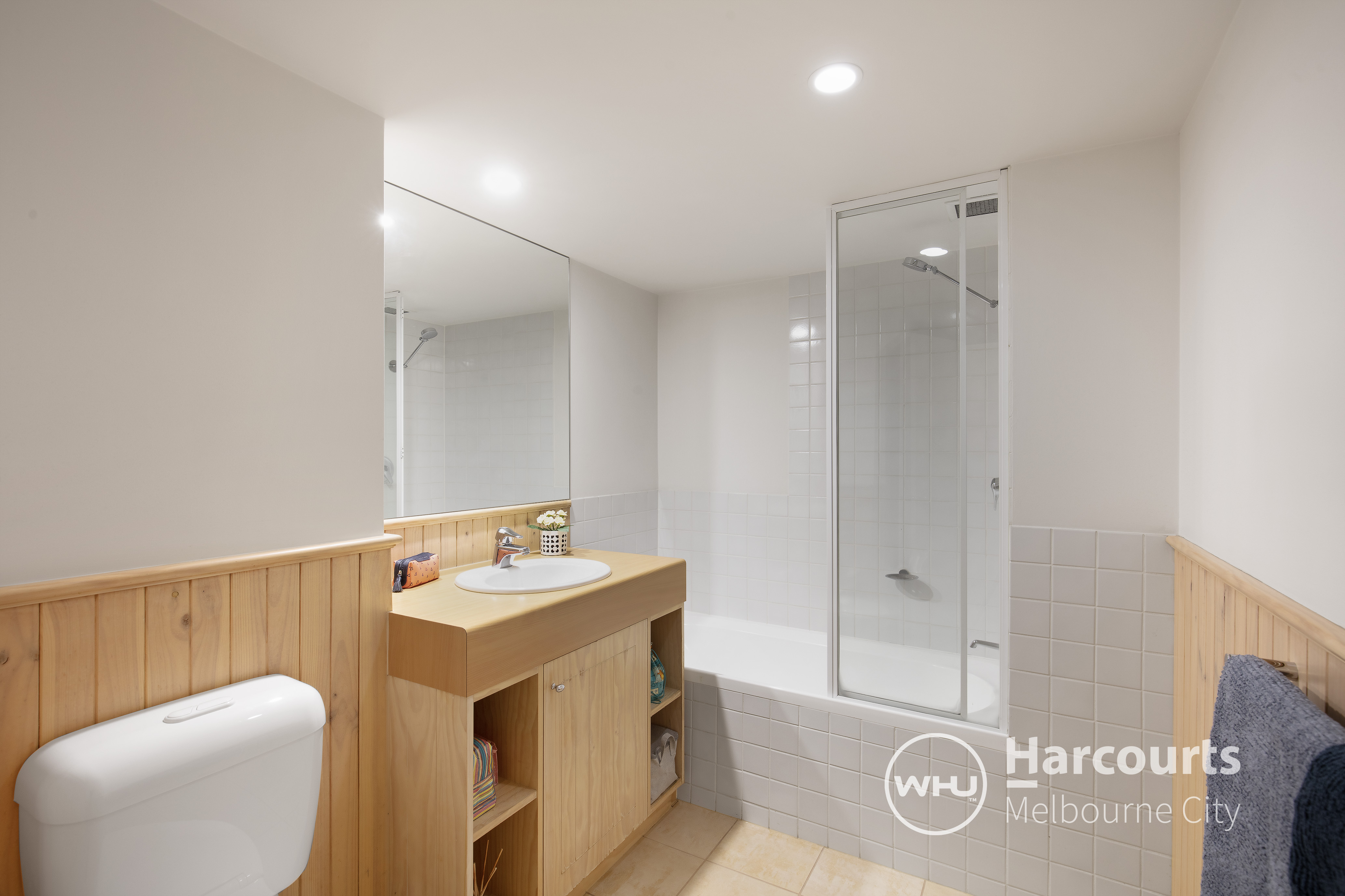 55/38 Manchester Lane, Melbourne Sold by Harcourts Melbourne City - image 6