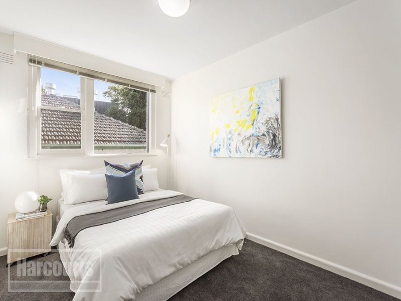 8/108 George Street, East Melbourne Sold by Harcourts Melbourne City - image 2