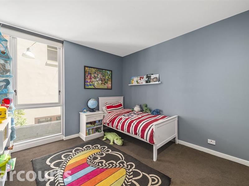 109V/162 Albert Street, East Melbourne Sold by Harcourts Melbourne City - image 4