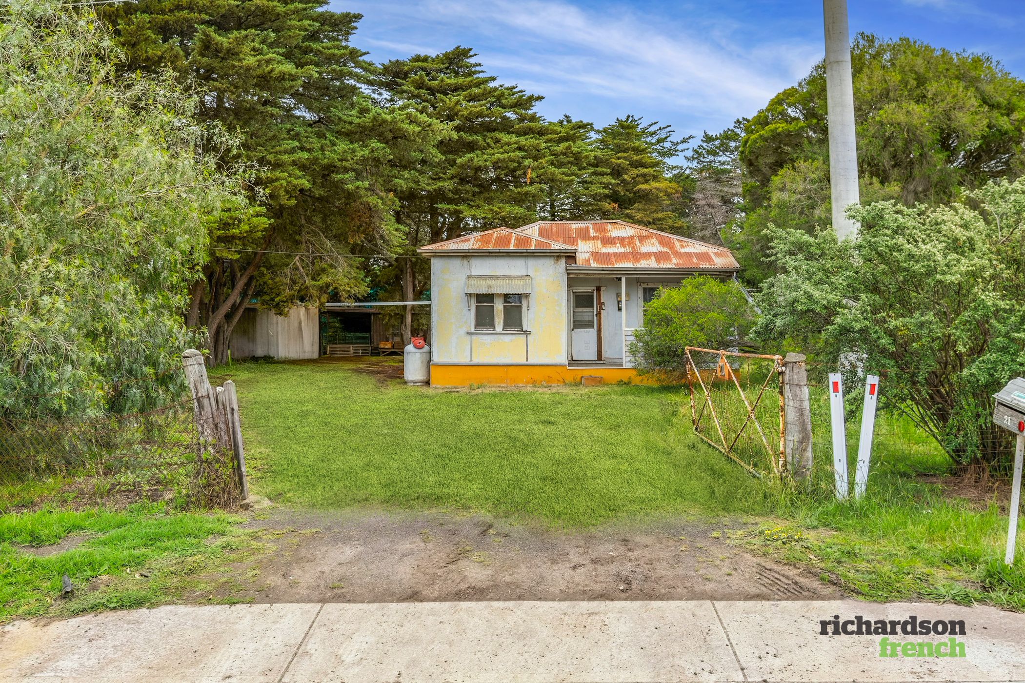 21-23 MITCHELL STREET, KALKALLO VIC 3064