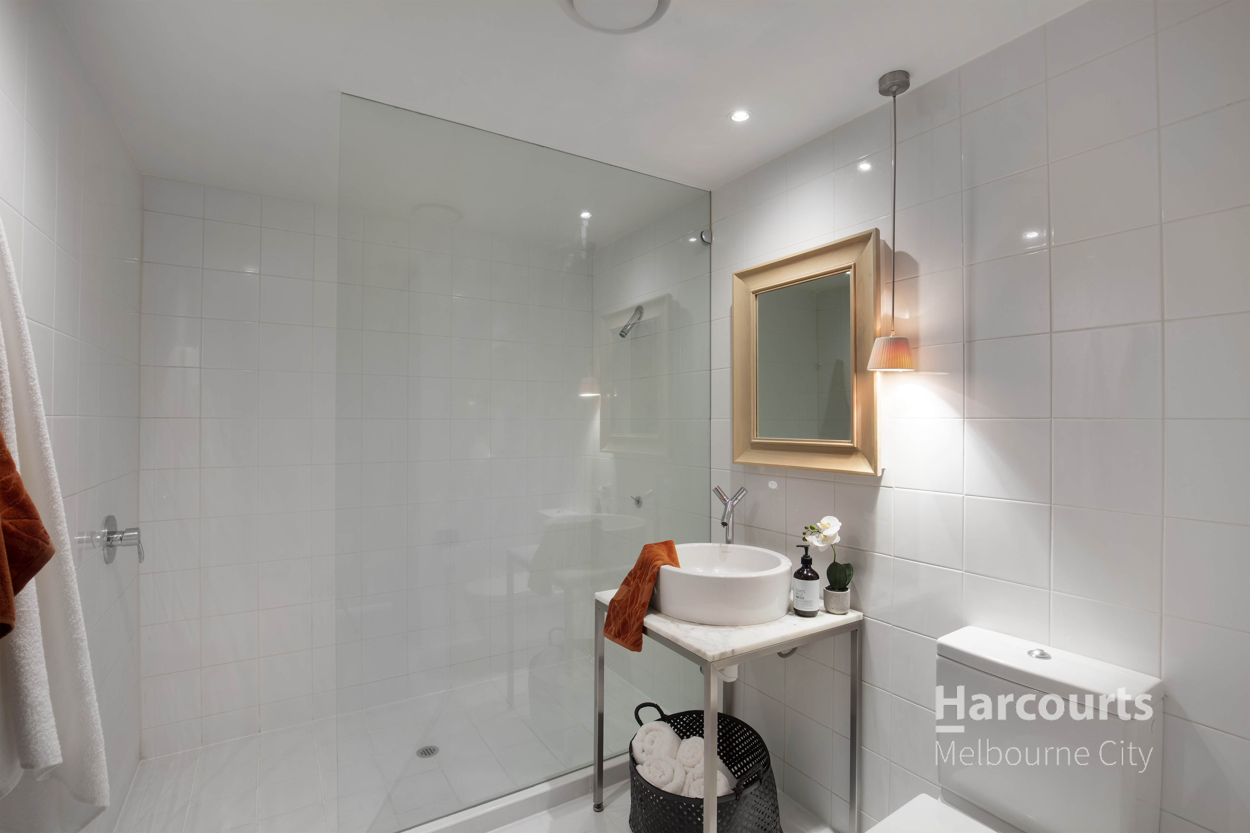 402C/170 Albert Street, East Melbourne Sold by Harcourts Melbourne City - image 6