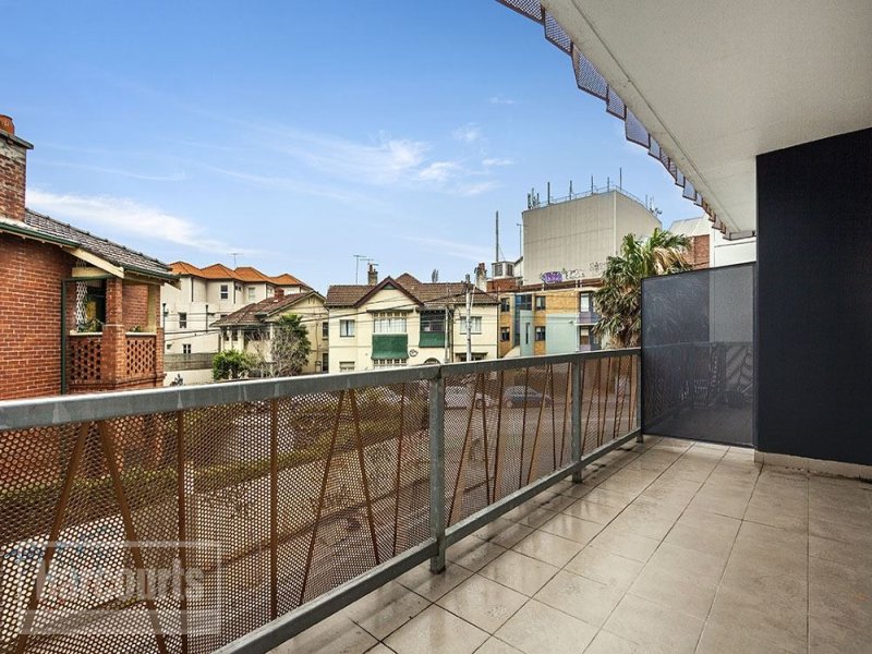 2/17-23 Irwell Street, St Kilda Sold by Harcourts Melbourne City - image 2