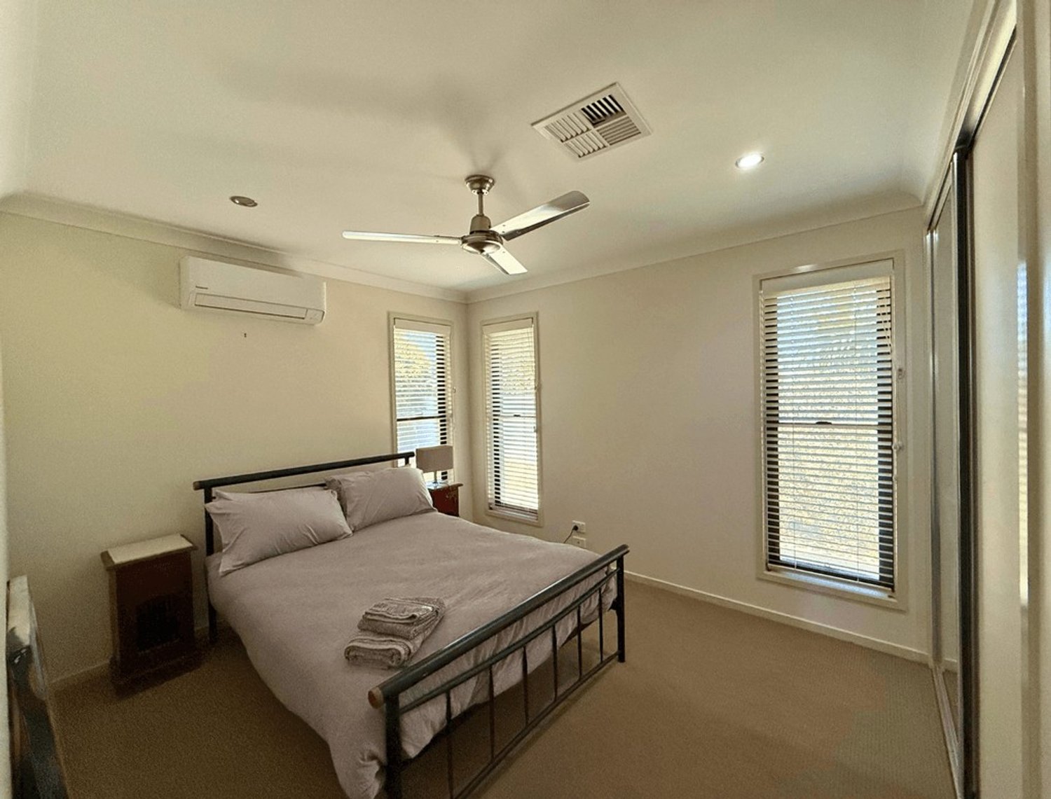 2/98 Grosvenor Drive, Moranbah Leased by Infinity Property Specialists - image 9