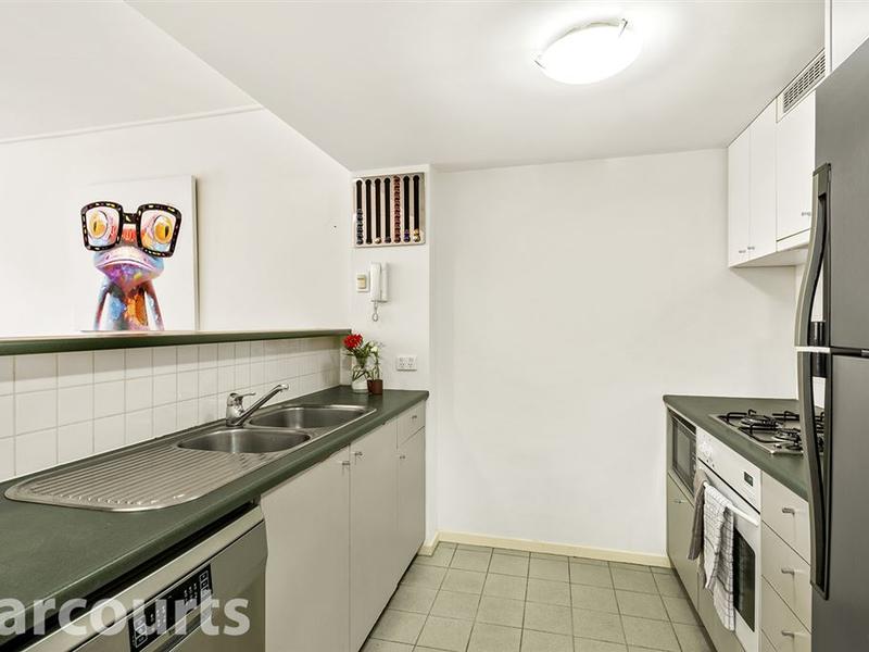 23/562 Little Bourke Street, Melbourne Sold by Harcourts Melbourne City - image 3