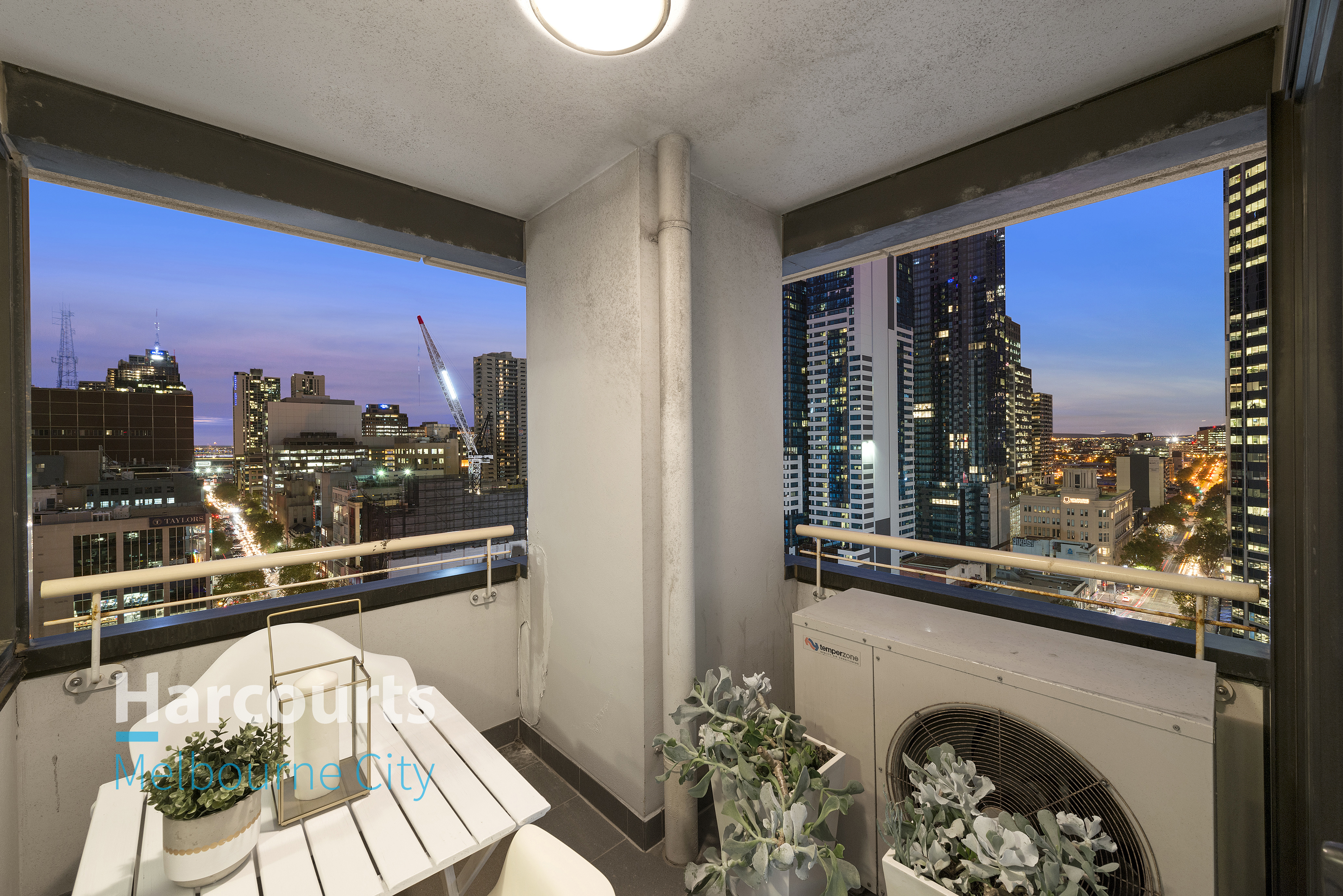 1814/250 Elizabeth Street, Melbourne Sold by Harcourts Melbourne City - image 4